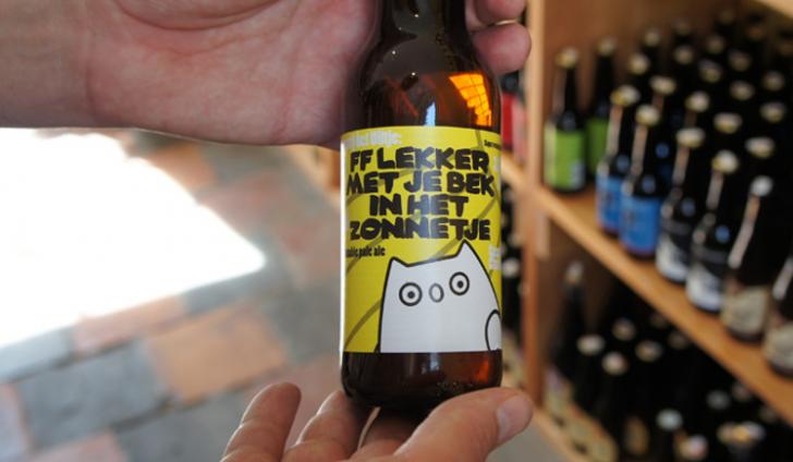 Uiltje lekker met je bek in het zonnetje